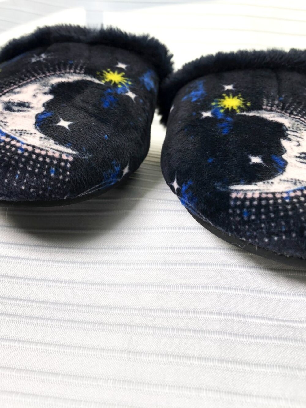 BRAND NEW Johnny Was Celestial Mule Slippers Sz 8 New Navy Moon Stars Embroidery - Picture 7 of 7